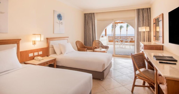 Albatros Royal Grand Sharm family room