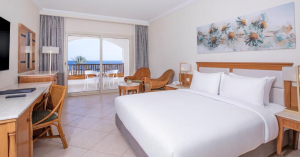 Albatros Royal Grand Sharm room