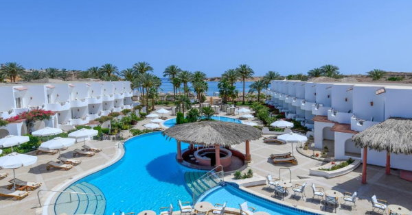 Iberotel Palace outdoor pool