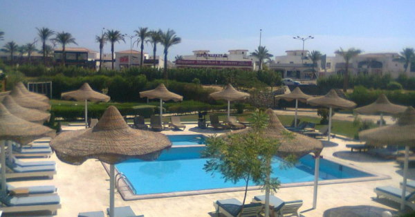 Desert View Sharm Hotel-outtdoor pool
