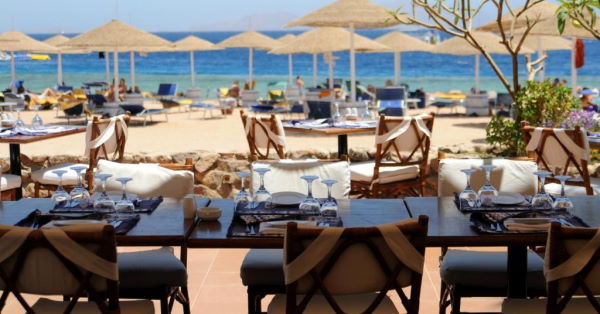 Domina Coral Bay Resort restaurant