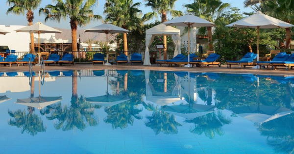 Fayrouz Resort swimming pool