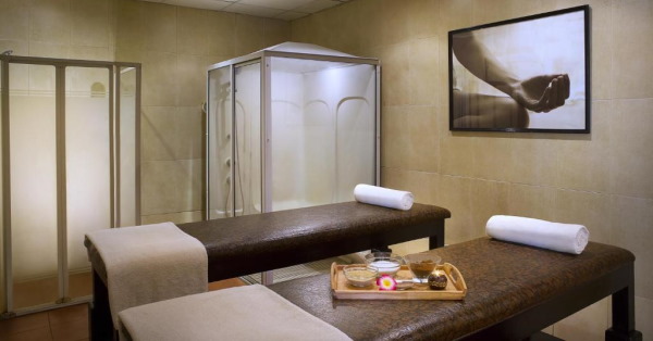 Hilton Sharks Bay Resort spa facilities