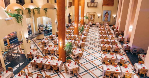 Nubian Island-dining