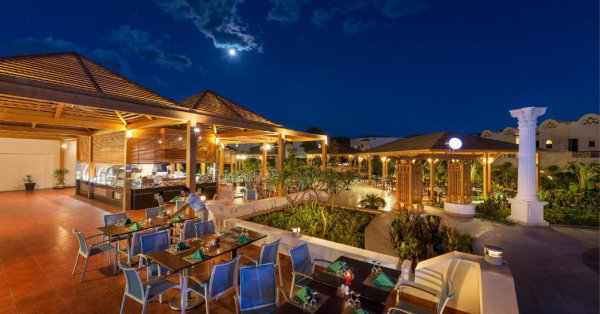 Reef Oasis Beach Resort breakfast