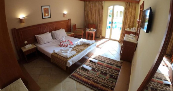 Regency Plaza Aqua Park and Spa Resort accommodation
