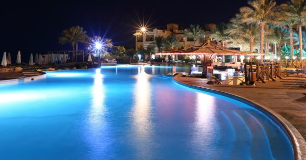 Rehana Royal Beach Resort בריכת שחיה