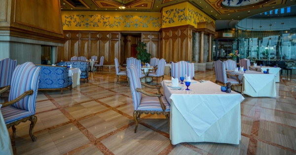 Royal Monte-Carlo Sharm Resort & SPA Breakfast