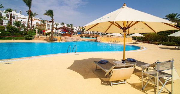 Savoy Sharm El Sheikh swimming pool