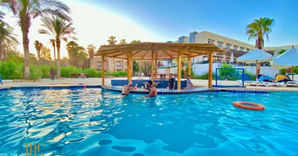 TRS Fantazia Neama Bay Hotel - pool
