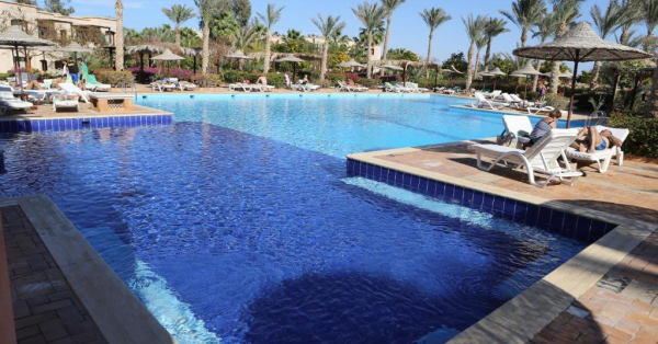 Tamra Beach Resort outdoor pool